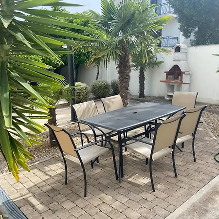 Roza Apartment *
