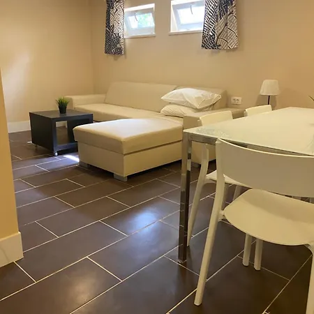 Roza Apartment