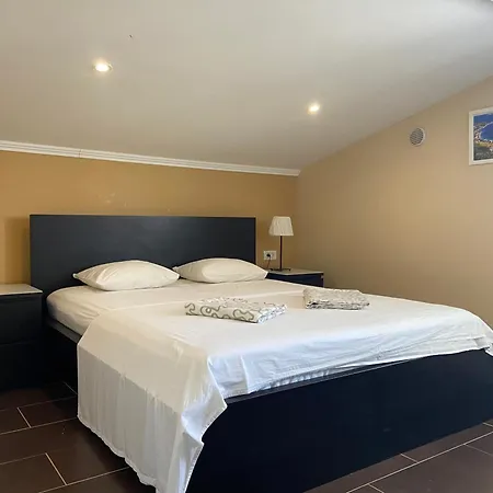 Roza Apartment Orebic
