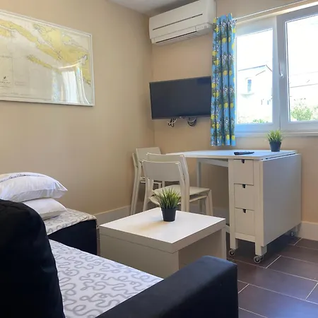 Apartment Roza Orebic