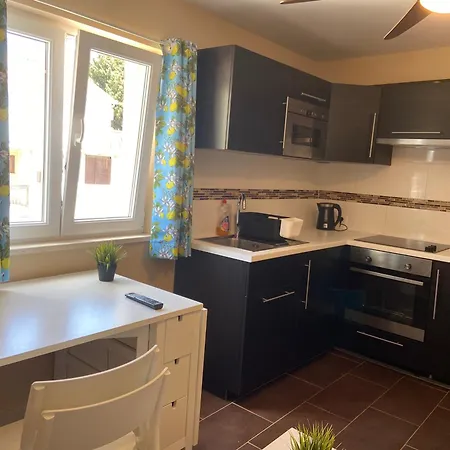 Roza Apartment Orebic