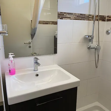 Apartment Roza Orebic